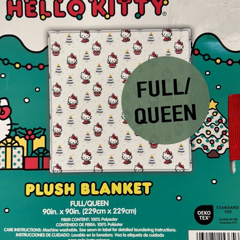 NWT Hello Kitty Full/Queen Christmas Blanket - Picture 2 of 4